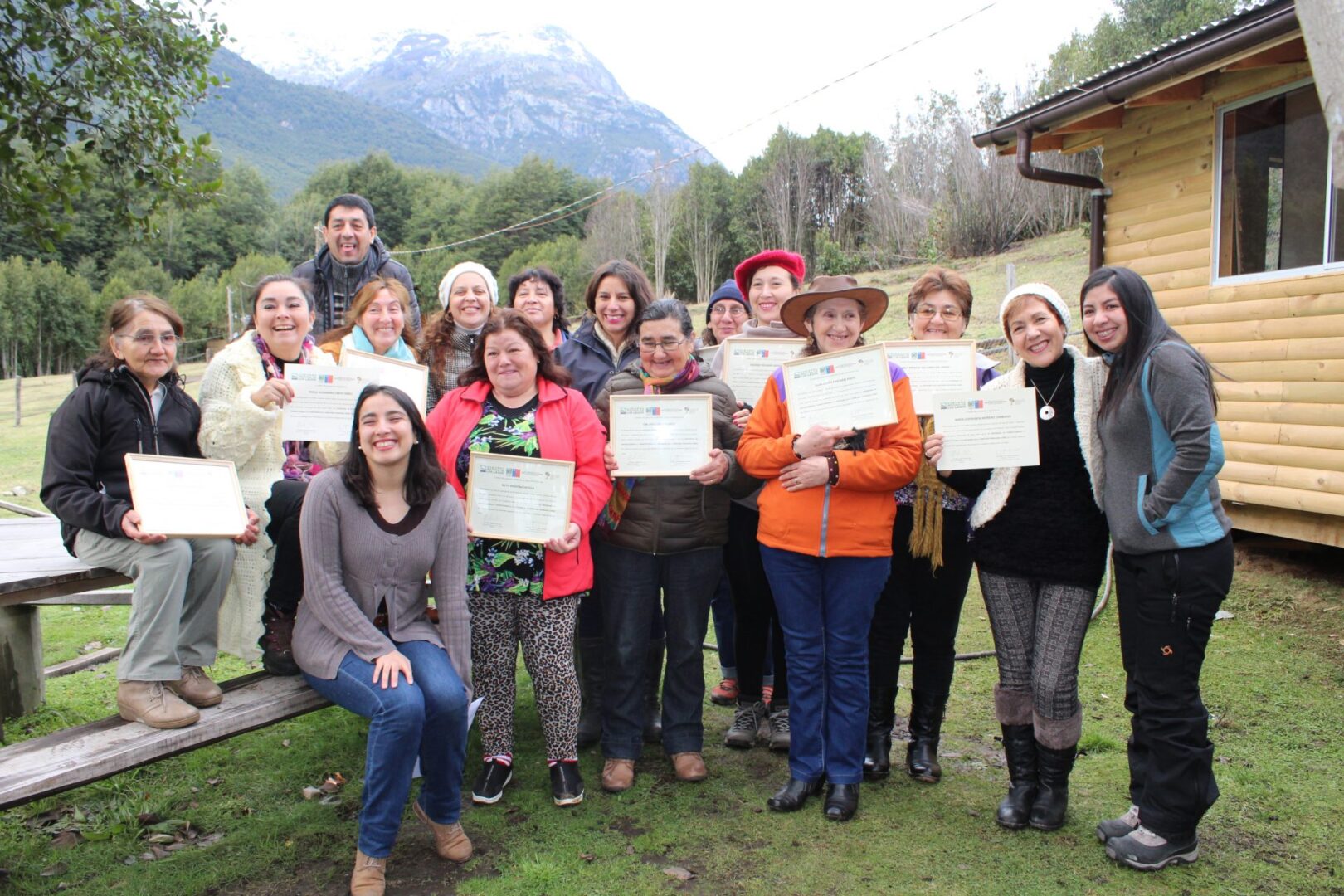 Cierre capacitación de teñido para artesanas de Llanada Grande Cierre capacitación de teñido para artesanas de Llanada Grande