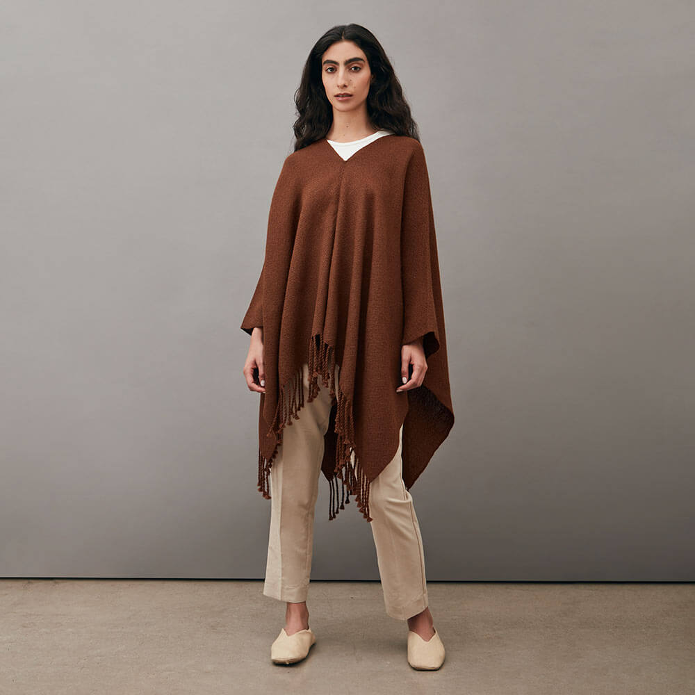 Poncho liso de fibra de alpaca
