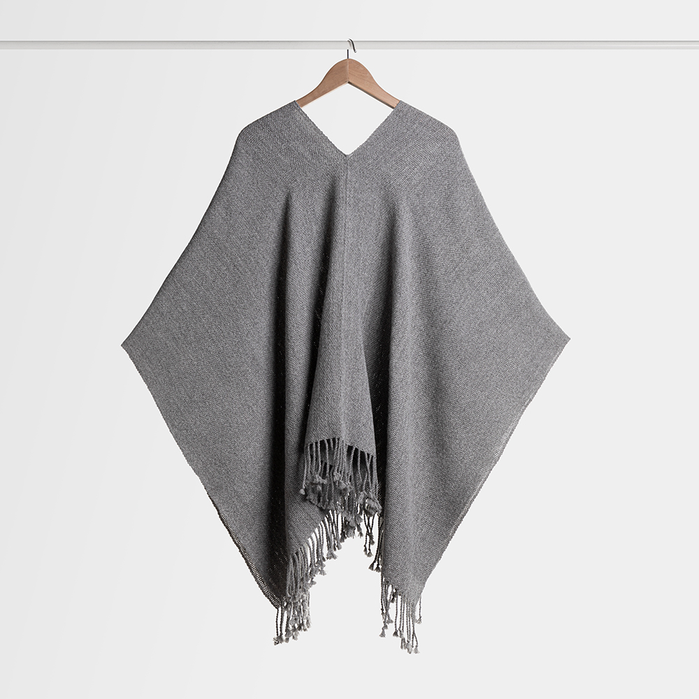 Poncho liso de fibra de alpaca