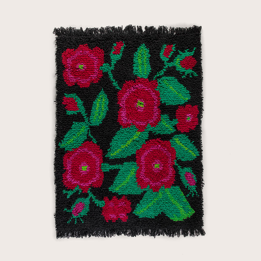 Alfombra nudo con flores de lana de oveja