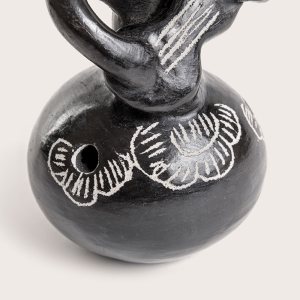Guitarrera con Sombrero de cerámica de Quinchamalí: imagen 4